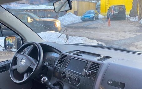 Volkswagen Transporter T5 рестайлинг, 2008 год, 1 000 000 рублей, 10 фотография