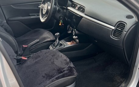 KIA Rio IV, 2018 год, 1 150 000 рублей, 2 фотография