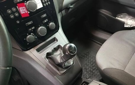 Opel Zafira B, 2010 год, 865 000 рублей, 13 фотография