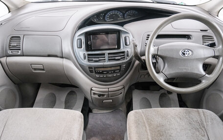 Toyota Estima III рестайлинг -2, 2002 год, 949 000 рублей, 11 фотография