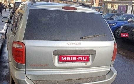 Chrysler Voyager IV, 2003 год, 550 000 рублей, 1 фотография