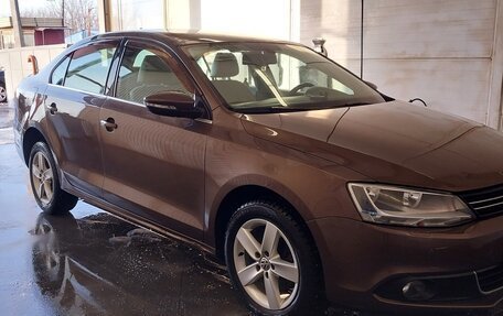 Volkswagen Jetta VI, 2012 год, 1 050 000 рублей, 6 фотография