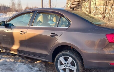 Volkswagen Jetta VI, 2012 год, 1 050 000 рублей, 2 фотография