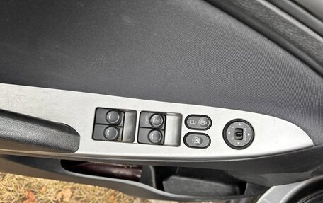 Hyundai Solaris II рестайлинг, 2016 год, 1 200 000 рублей, 29 фотография