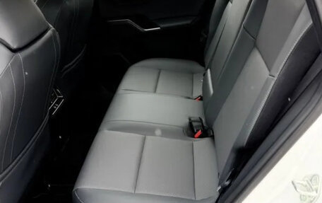 Toyota RAV4, 2025 год, 4 590 000 рублей, 4 фотография