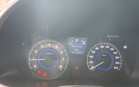 Hyundai Solaris II рестайлинг, 2015 год, 1 150 000 рублей, 13 фотография