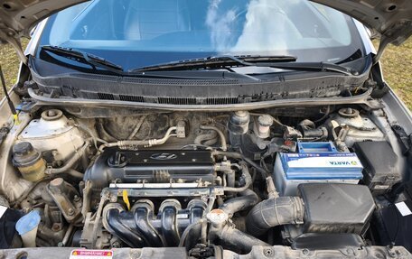 Hyundai Solaris II рестайлинг, 2015 год, 1 150 000 рублей, 19 фотография