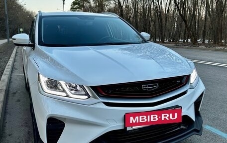Geely Coolray I, 2022 год, 1 800 000 рублей, 2 фотография