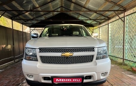 Chevrolet Tahoe III, 2013 год, 2 780 000 рублей, 1 фотография