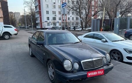 Mercedes-Benz E-Класс, 1998 год, 170 000 рублей, 1 фотография