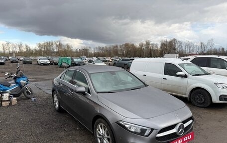 Mercedes-Benz A-Класс, 2018 год, 2 100 000 рублей, 1 фотография