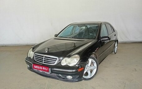 Mercedes-Benz C-Класс, 2004 год, 695 000 рублей, 1 фотография