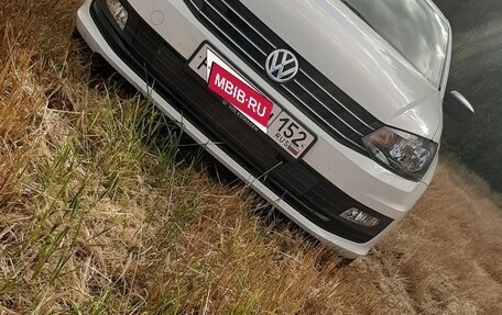 Volkswagen Polo VI (EU Market), 2019 год, 1 000 000 рублей, 1 фотография