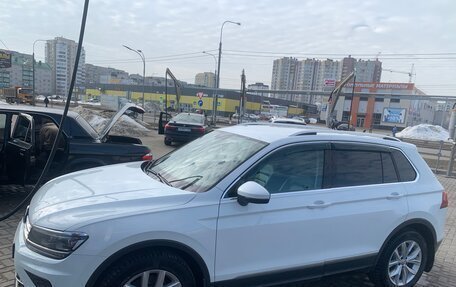 Volkswagen Tiguan II, 2017 год, 2 500 000 рублей, 1 фотография