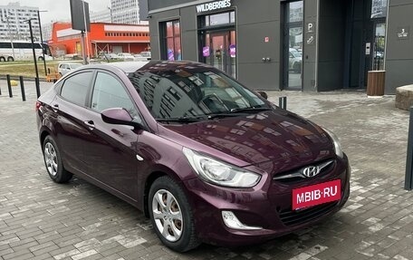 Hyundai Solaris II рестайлинг, 2012 год, 630 000 рублей, 1 фотография