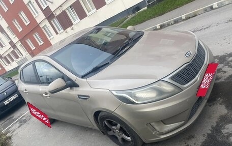 KIA Rio III рестайлинг, 2013 год, 530 000 рублей, 1 фотография