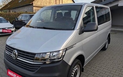 Volkswagen Caravelle T6 рестайлинг, 2023 год, 4 650 000 рублей, 1 фотография