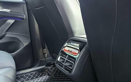 Volkswagen Tiguan, 2025 год, 4 340 000 рублей, 10 фотография