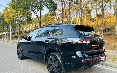 Volkswagen Tiguan, 2025 год, 4 340 000 рублей, 4 фотография