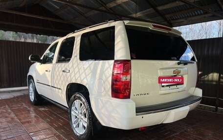 Chevrolet Tahoe III, 2013 год, 2 780 000 рублей, 3 фотография