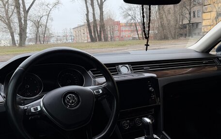 Volkswagen Passat B8 рестайлинг, 2019 год, 1 630 000 рублей, 9 фотография