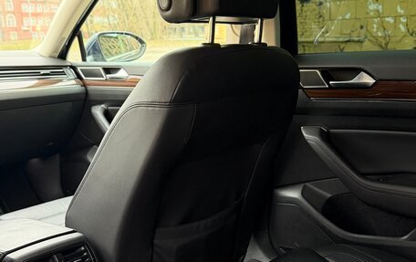 Volkswagen Passat B8 рестайлинг, 2019 год, 1 630 000 рублей, 13 фотография