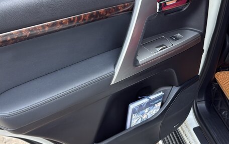 Toyota Land Cruiser 200, 2014 год, 4 000 000 рублей, 10 фотография