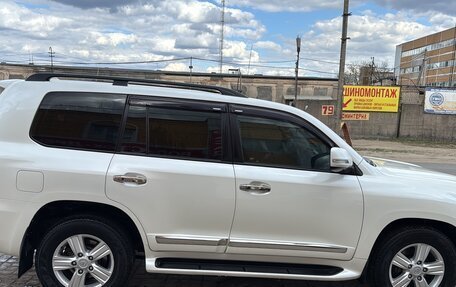 Toyota Land Cruiser 200, 2014 год, 4 000 000 рублей, 4 фотография