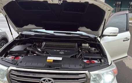 Toyota Land Cruiser 200, 2014 год, 4 000 000 рублей, 18 фотография