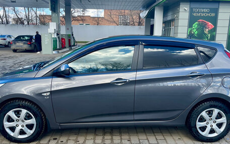 Hyundai Solaris II рестайлинг, 2014 год, 950 000 рублей, 3 фотография