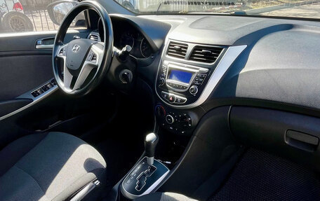 Hyundai Solaris II рестайлинг, 2014 год, 950 000 рублей, 17 фотография
