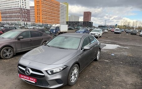 Mercedes-Benz A-Класс, 2018 год, 2 100 000 рублей, 3 фотография