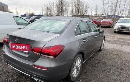 Mercedes-Benz A-Класс, 2018 год, 2 100 000 рублей, 8 фотография