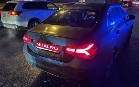 Mercedes-Benz A-Класс, 2018 год, 2 100 000 рублей, 16 фотография