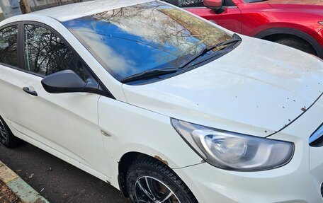 Hyundai Solaris II рестайлинг, 2012 год, 530 000 рублей, 2 фотография