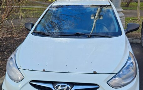 Hyundai Solaris II рестайлинг, 2012 год, 530 000 рублей, 4 фотография