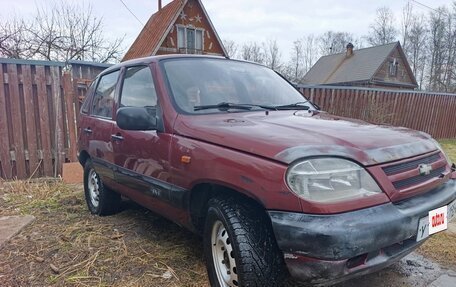 Chevrolet Niva I рестайлинг, 2004 год, 250 000 рублей, 2 фотография