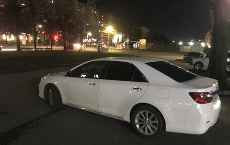 Toyota Camry, 2012 год, 1 700 000 рублей, 4 фотография