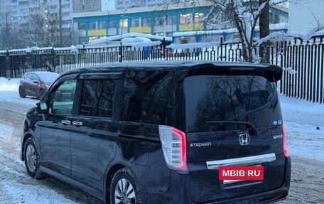 Honda Stepwgn IV, 2012 год, 1 250 000 рублей, 3 фотография