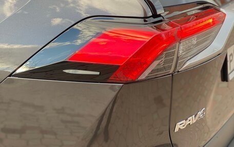 Toyota RAV4, 2021 год, 4 650 000 рублей, 8 фотография