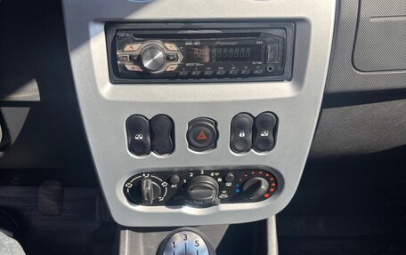 Renault Sandero I, 2012 год, 615 000 рублей, 11 фотография