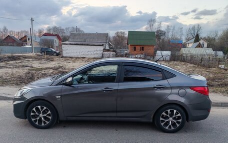 Hyundai Solaris II рестайлинг, 2011 год, 650 000 рублей, 4 фотография