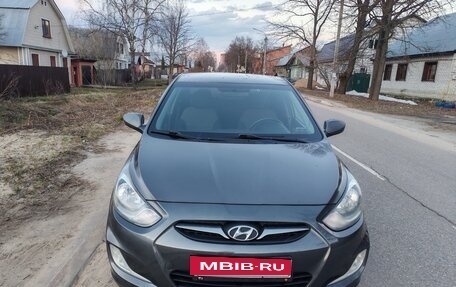 Hyundai Solaris II рестайлинг, 2011 год, 650 000 рублей, 7 фотография