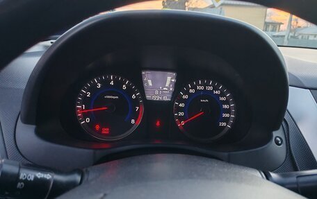 Hyundai Solaris II рестайлинг, 2011 год, 650 000 рублей, 16 фотография