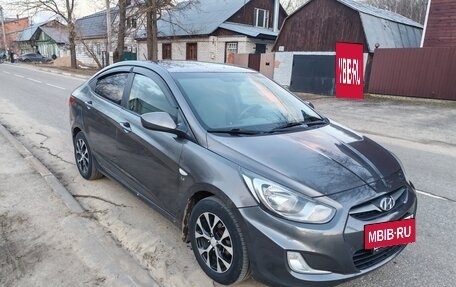 Hyundai Solaris II рестайлинг, 2011 год, 650 000 рублей, 8 фотография
