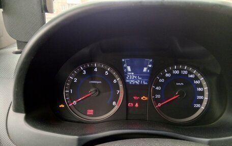 Hyundai Solaris II рестайлинг, 2012 год, 550 000 рублей, 16 фотография