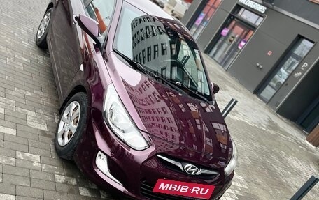 Hyundai Solaris II рестайлинг, 2012 год, 630 000 рублей, 8 фотография