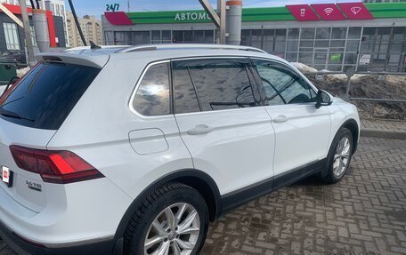 Volkswagen Tiguan II, 2017 год, 2 500 000 рублей, 3 фотография