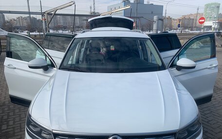 Volkswagen Tiguan II, 2017 год, 2 500 000 рублей, 7 фотография