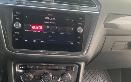 Volkswagen Tiguan II, 2017 год, 2 500 000 рублей, 4 фотография